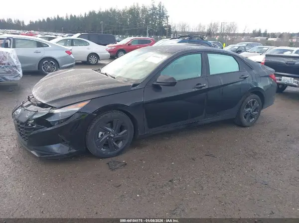 KMHLM4AJ3MU010998 2021 HYUNDAI ELANTRA - Image 2