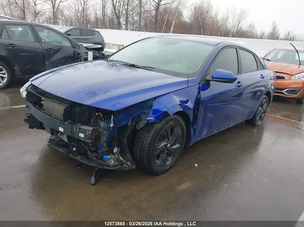 KMHLM4AJ3NU013045 2022 HYUNDAI ELANTRA - Image 2