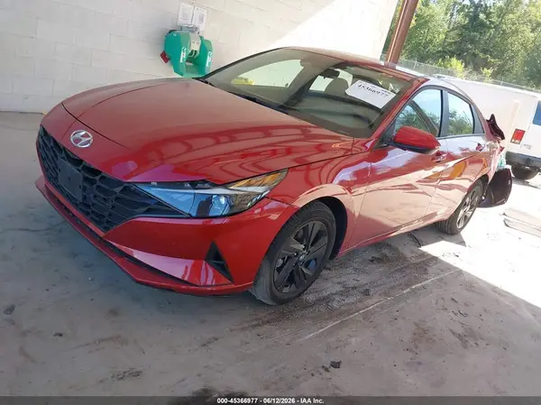 KMHLM4AJ3PU038367 2023 HYUNDAI ELANTRA - Image 2