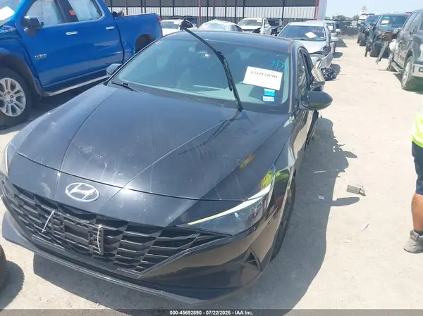 KMHLM4AJ3PU053127 2023 HYUNDAI ELANTRA - Image 2