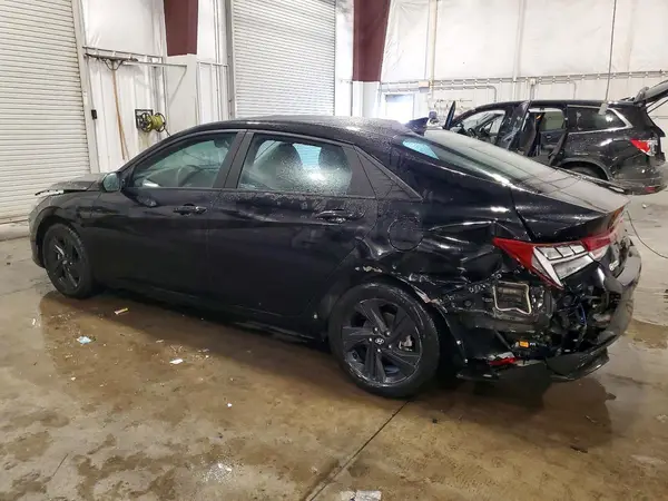 KMHLM4AJ3PU058263 2023 HYUNDAI ELANTRA - Image 2
