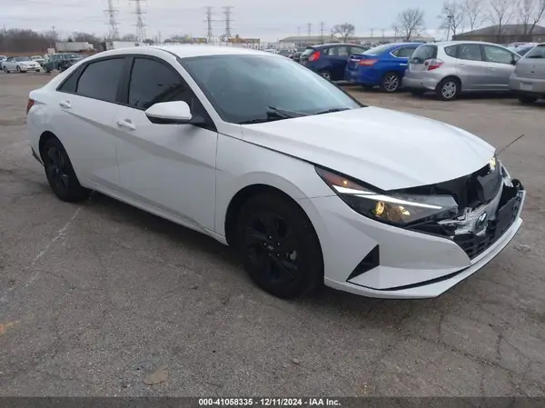 KMHLM4AJ3PU070882 2023 HYUNDAI ELANTRA - Image 1