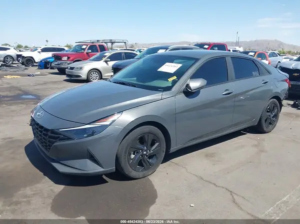 KMHLM4AJ3PU074172 2023 HYUNDAI ELANTRA - Image 2