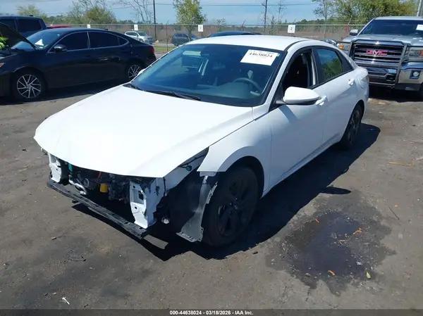 KMHLM4AJ3PU075080 2023 HYUNDAI ELANTRA - Image 2