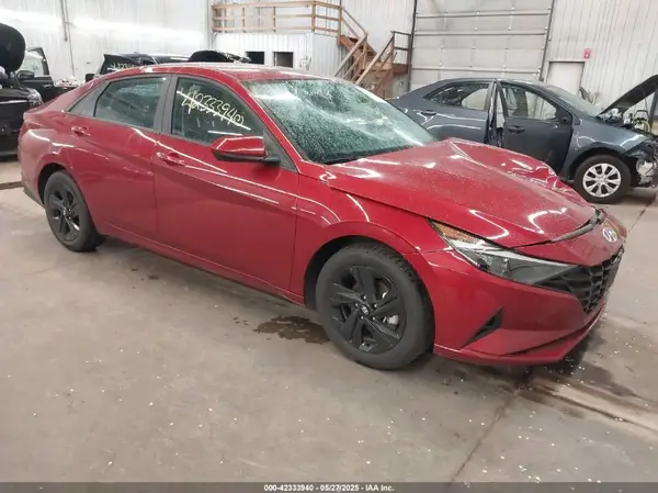 KMHLM4AJ3PU076181 2023 HYUNDAI ELANTRA - Image 1