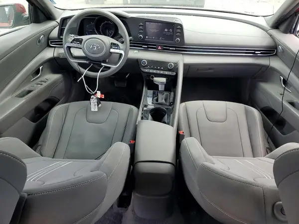 KMHLM4AJ3PU076634 2023 HYUNDAI ELANTRA - Image 8