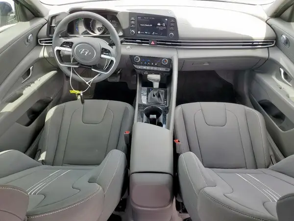 KMHLM4AJ3PU083423 2023 HYUNDAI ELANTRA - Image 8