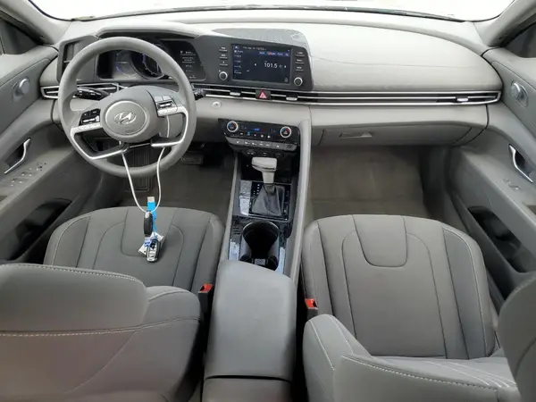 KMHLM4AJ3PU086080 2023 HYUNDAI ELANTRA - Image 8