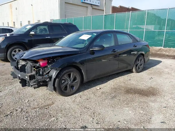 KMHLM4AJ4MU007690 2021 HYUNDAI ELANTRA - Image 2