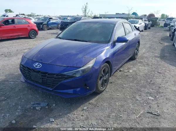 KMHLM4AJ4NU026595 2022 HYUNDAI ELANTRA - Image 2
