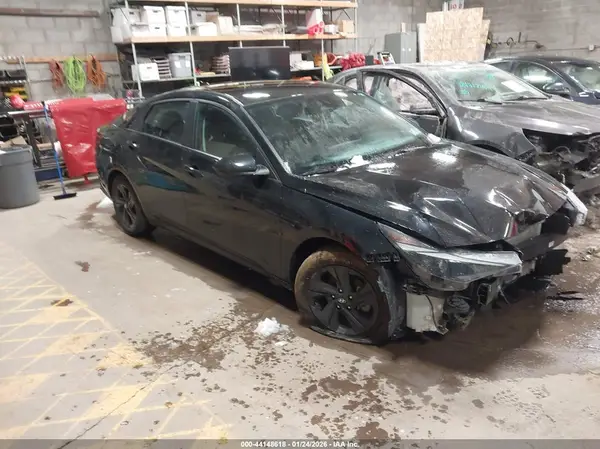 KMHLM4AJ4PU041360 2023 HYUNDAI ELANTRA - Image 1