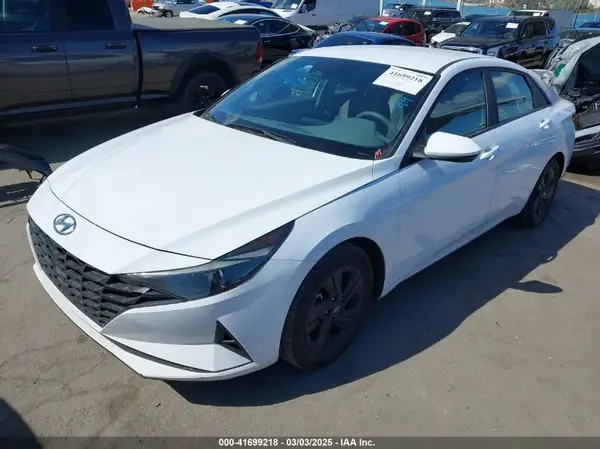 KMHLM4AJ4PU041410 2023 HYUNDAI ELANTRA - Image 2