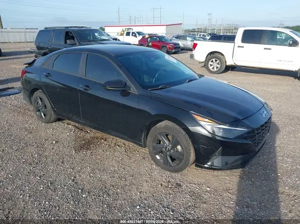 KMHLM4AJ4PU043562 2023 HYUNDAI ELANTRA - Image 1