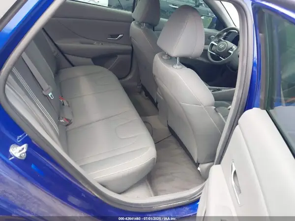 KMHLM4AJ4PU050365 2023 HYUNDAI ELANTRA - Image 8