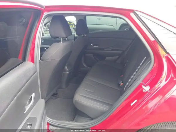 KMHLM4AJ4PU050821 2023 HYUNDAI ELANTRA - Image 8