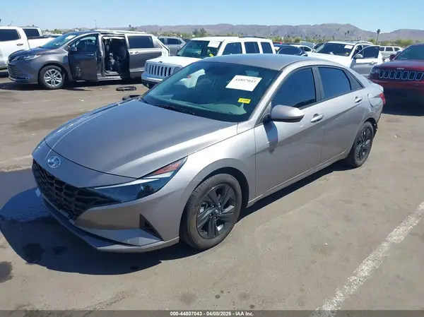 KMHLM4AJ4PU070065 2023 HYUNDAI ELANTRA - Image 2
