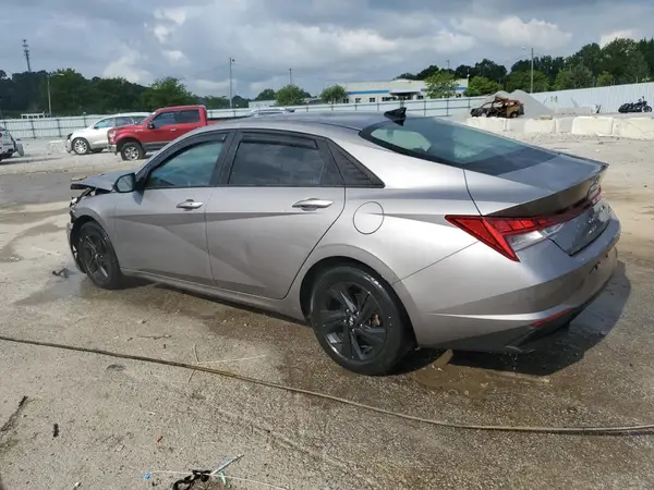 KMHLM4AJ4PU072303 2023 HYUNDAI ELANTRA - Image 2