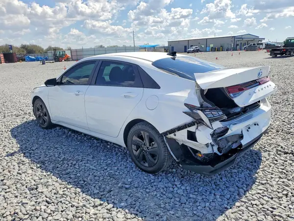 KMHLM4AJ4PU075105 2023 HYUNDAI ELANTRA - Image 2