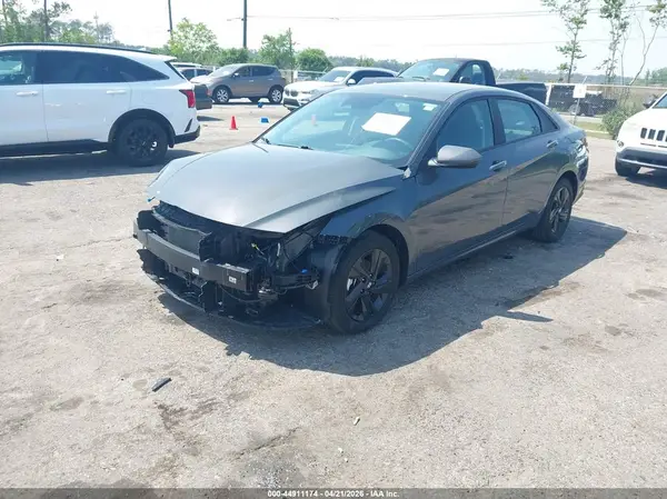 KMHLM4AJ4PU081664 2023 HYUNDAI ELANTRA - Image 2