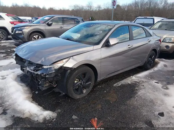 KMHLM4AJ4PU082488 2023 HYUNDAI ELANTRA - Image 2