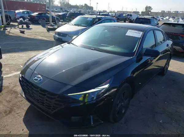KMHLM4AJ4PU090008 2023 HYUNDAI ELANTRA - Image 2