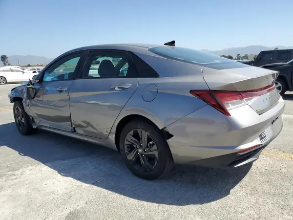 KMHLM4AJ4PU85097 2023 HYUNDAI ELANTRA - Image 2