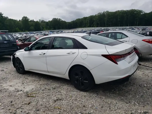 KMHLM4AJ5MU005656 2021 HYUNDAI ELANTRA - Image 2