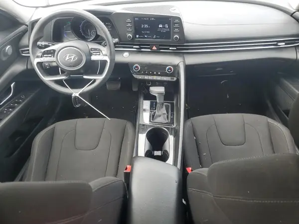 KMHLM4AJ5MU010467 2021 HYUNDAI ELANTRA - Image 8