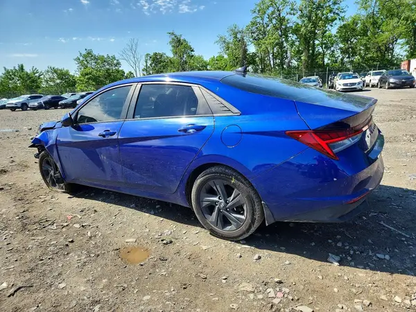 KMHLM4AJ5NU015122 2022 HYUNDAI ELANTRA - Image 2