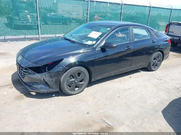KMHLM4AJ5NU021003 2022 HYUNDAI ELANTRA - Image 2
