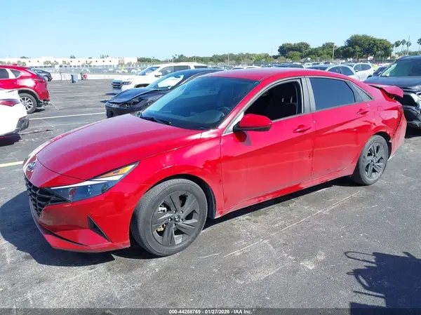 KMHLM4AJ5NU024080 2022 HYUNDAI ELANTRA - Image 2