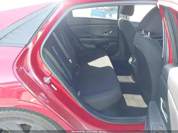 KMHLM4AJ5NU024080 2022 HYUNDAI ELANTRA - Image 8