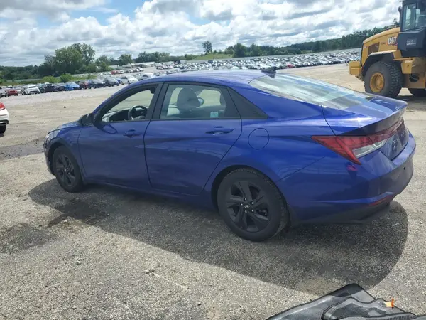 KMHLM4AJ5NU027786 2022 HYUNDAI ELANTRA - Image 2