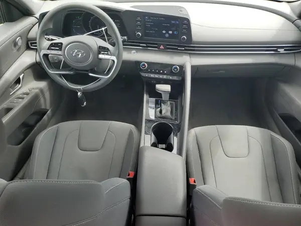 KMHLM4AJ5NU027786 2022 HYUNDAI ELANTRA - Image 8