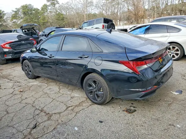 KMHLM4AJ5NU031403 2022 HYUNDAI ELANTRA - Image 2