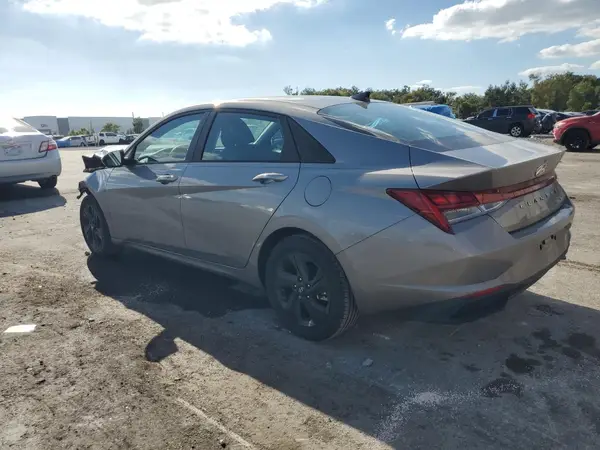 KMHLM4AJ5PU034059 2023 HYUNDAI ELANTRA - Image 2