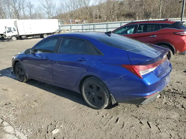 KMHLM4AJ5PU043215 2023 HYUNDAI ELANTRA - Image 2