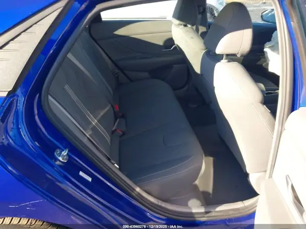 KMHLM4AJ5PU051301 2023 HYUNDAI ELANTRA - Image 8