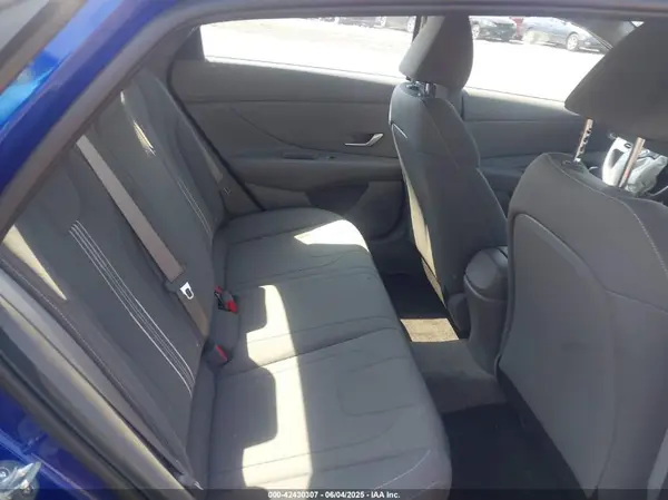 KMHLM4AJ5PU054764 2023 HYUNDAI ELANTRA - Image 8
