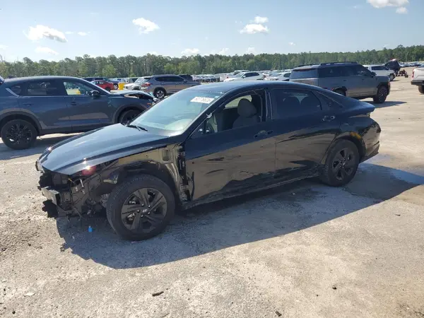 KMHLM4AJ5PU066915 2023 HYUNDAI ELANTRA - Image 1