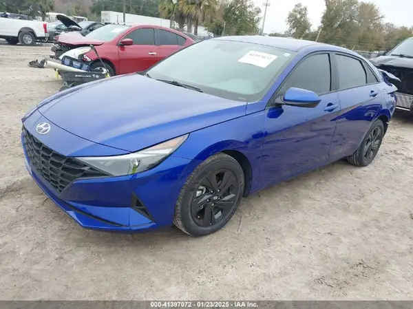 KMHLM4AJ5PU074187 2023 HYUNDAI ELANTRA - Image 2