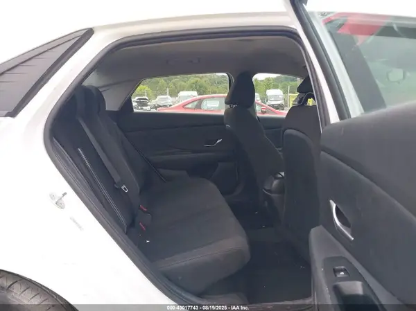KMHLM4AJ5PU078353 2023 HYUNDAI ELANTRA - Image 8