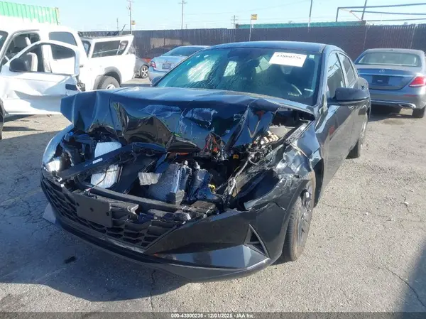 KMHLM4AJ5PU079292 2023 HYUNDAI ELANTRA - Image 2