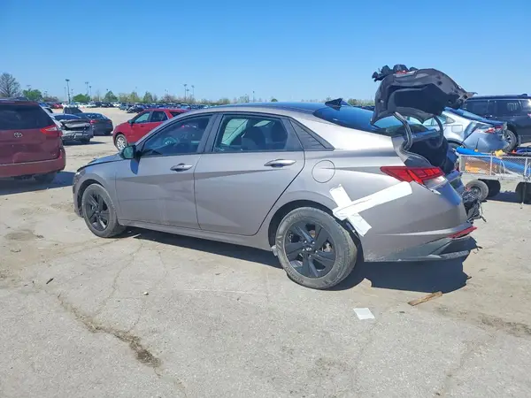 KMHLM4AJ5PU082791 2023 HYUNDAI ELANTRA - Image 2