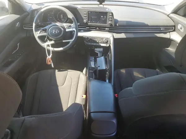 KMHLM4AJ5PU082791 2023 HYUNDAI ELANTRA - Image 8