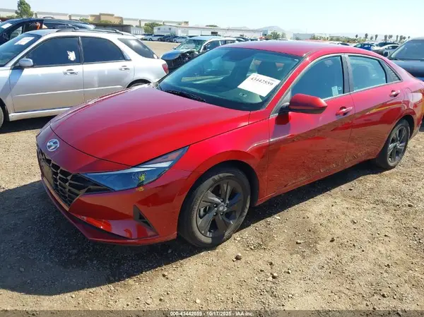 KMHLM4AJ5PU089739 2023 HYUNDAI ELANTRA - Image 2