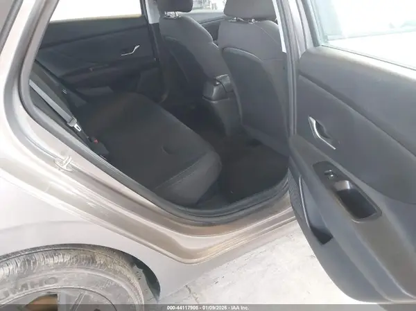 KMHLM4AJ6MU008808 2021 HYUNDAI ELANTRA - Image 8