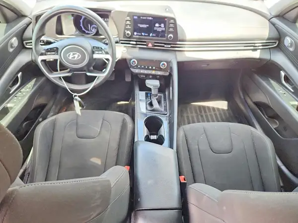 KMHLM4AJ6MU011840 2021 HYUNDAI ELANTRA - Image 8