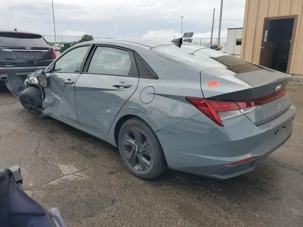KMHLM4AJ6NU025898 2022 HYUNDAI ELANTRA - Image 2