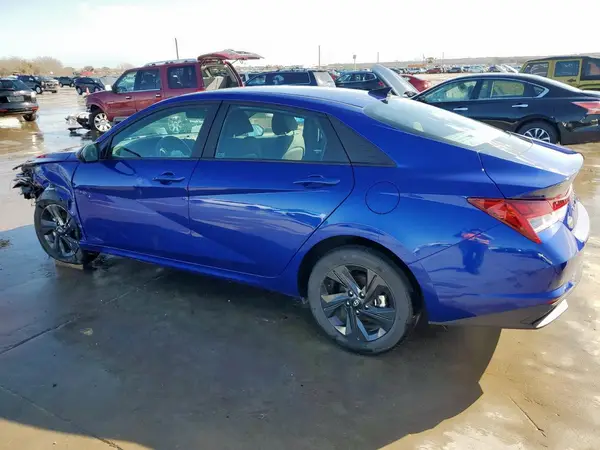 KMHLM4AJ6NU027683 2022 HYUNDAI ELANTRA - Image 2